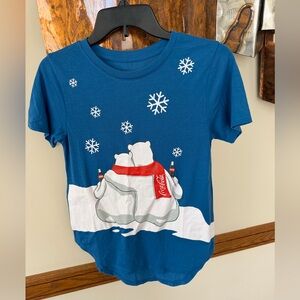 Coca Cola t shirt polar bears small